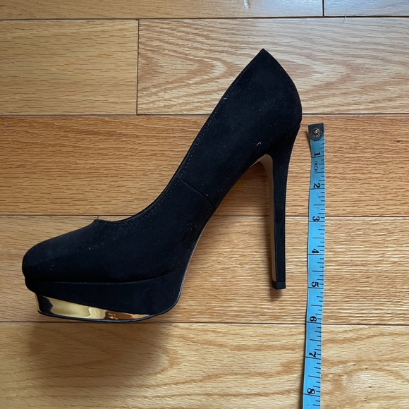 Aldo Black Suede Pumps - Picture 6 of 7